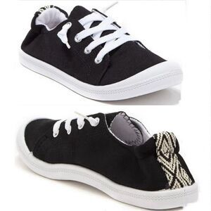 NWT C&C California 9 Gorgeous Scrunch Back Black Sneaker Slip-Ons No Tie Shoes